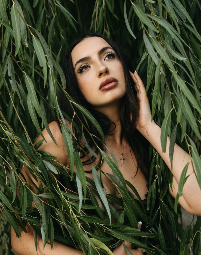 Carly Photography portrait